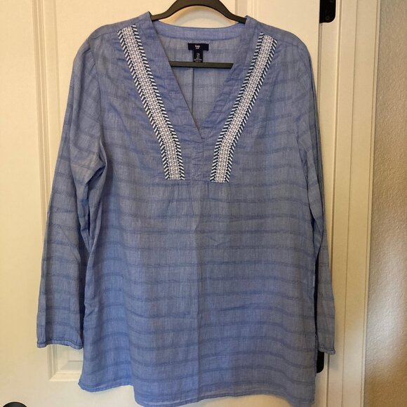 GAP Lightweight Blue Chambray Embroidered V-Neck Tunic L - Picture 1 of 6
